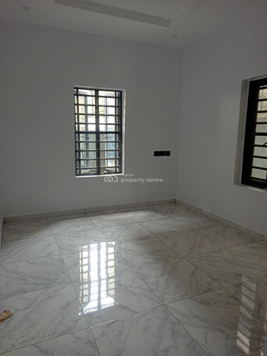 2 Bedroom Flat, Mobil Road, Ilaje, Ajah, Lagos, Flat / Apartment for Rent