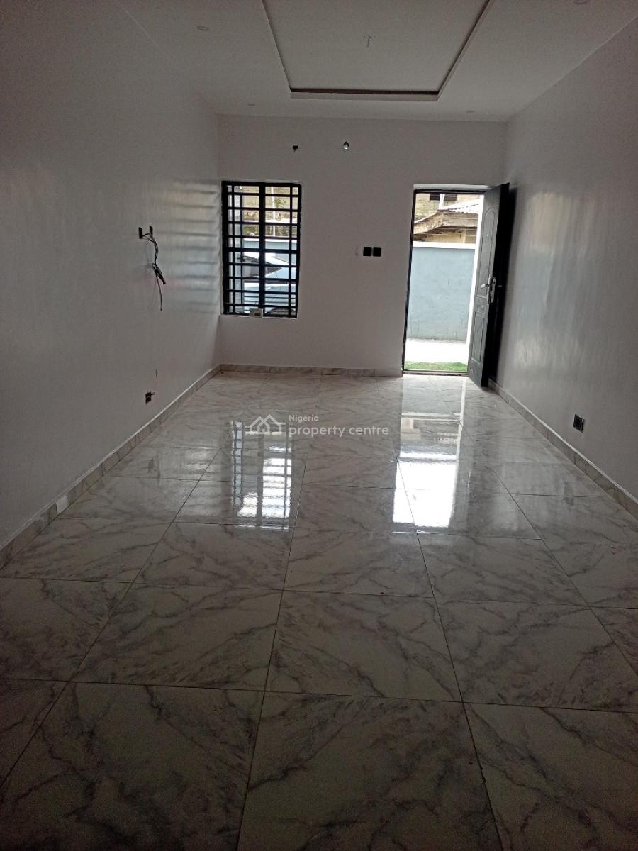 2 Bedroom Flat, Mobil Road, Ilaje, Ajah, Lagos, Flat / Apartment for Rent