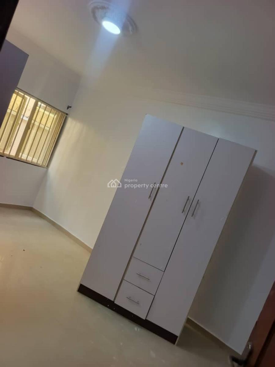 2 Bedroom Flat, Olowora, Magodo, Lagos, Flat / Apartment for Rent