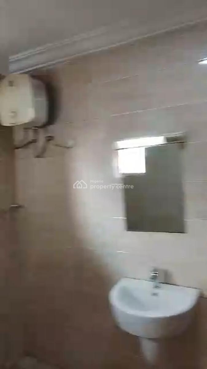 Executive Spacious 3 Bedroom Apartment with Servant Quarters, Shonibare Estate, Ikeja Gra, Ikeja, Lagos, Flat / Apartment for Rent