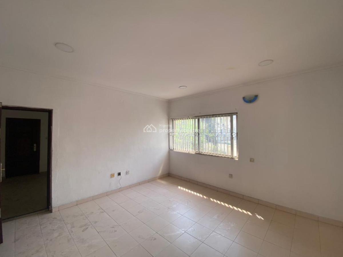 5-bedroom Semi-detached House with a  Bq and 5 Car Parking Space Vi, Victoria Island (vi ) , Lagos, Victoria Island (vi), Lagos, Detached Duplex for Rent
