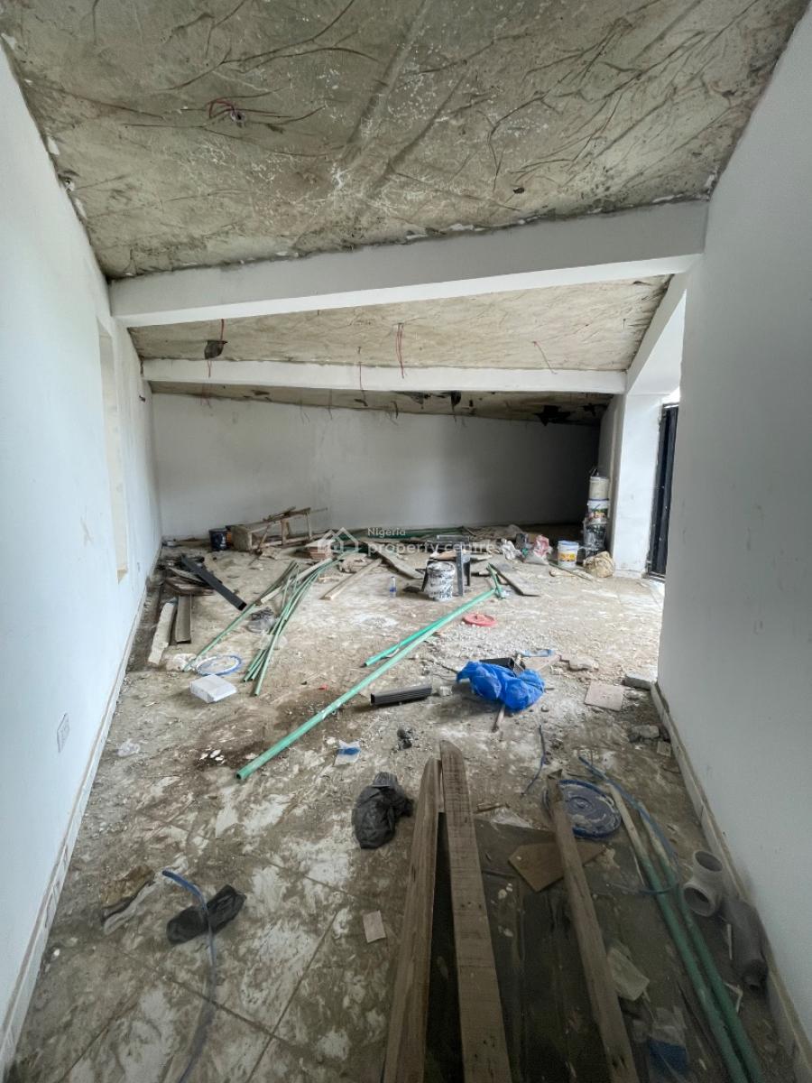 100sqm Shop Good for Gym, Supermarket Unisex Salon and More, 5mins Drive From Abraham Adesanya Bus Stop, Ajah, Lagos, Shop for Sale