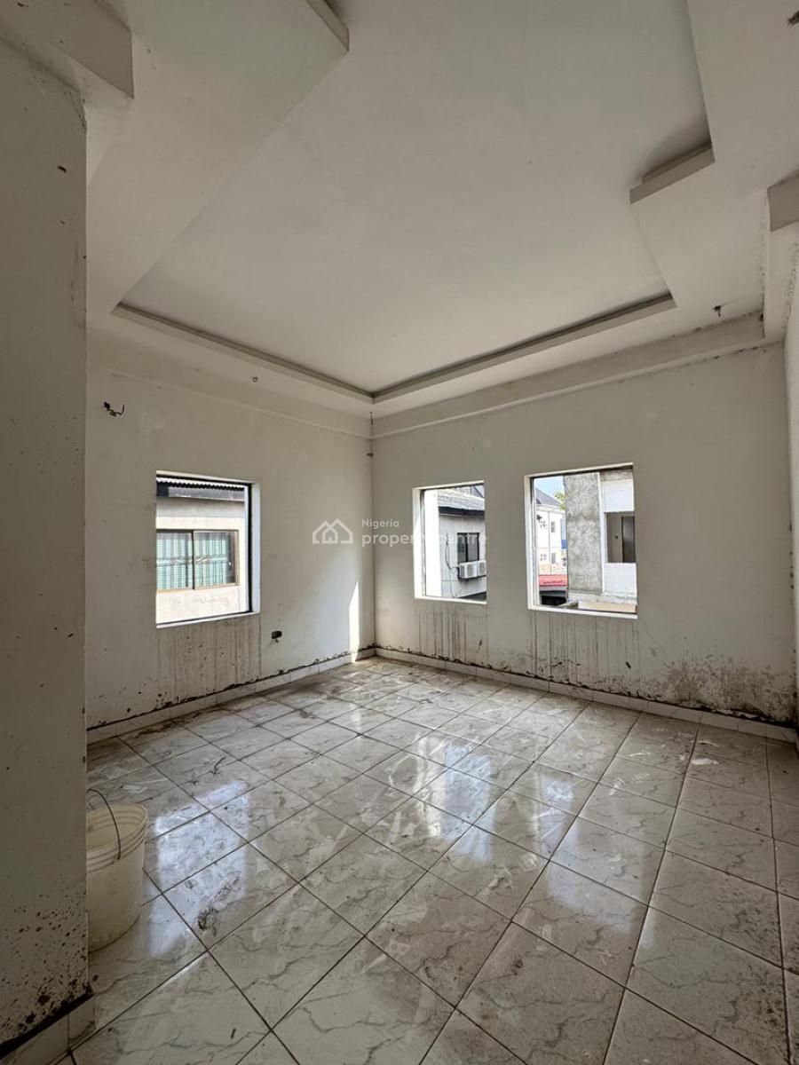 Lovely 3 Bedroom Apartment with Bq in a Secured Gated Community, Anthony, Maryland, Lagos, Flat / Apartment for Sale