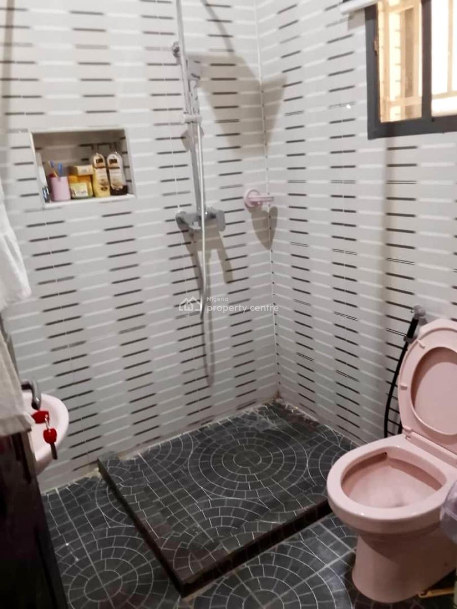 Nicely Built 2 Bedrooms Flat, Asokoro District, Abuja, Flat / Apartment for Sale