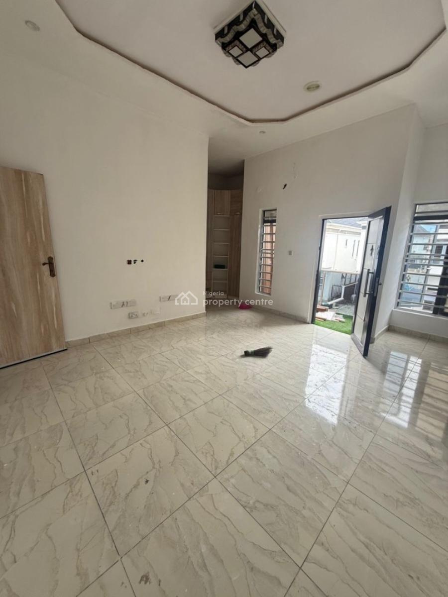 Standard and Massive Master Bedroom in a Duplex Shared Apartment, Orchid Road Lekki Lagos, Lekki, Lagos, Self Contain (single Rooms) for Rent