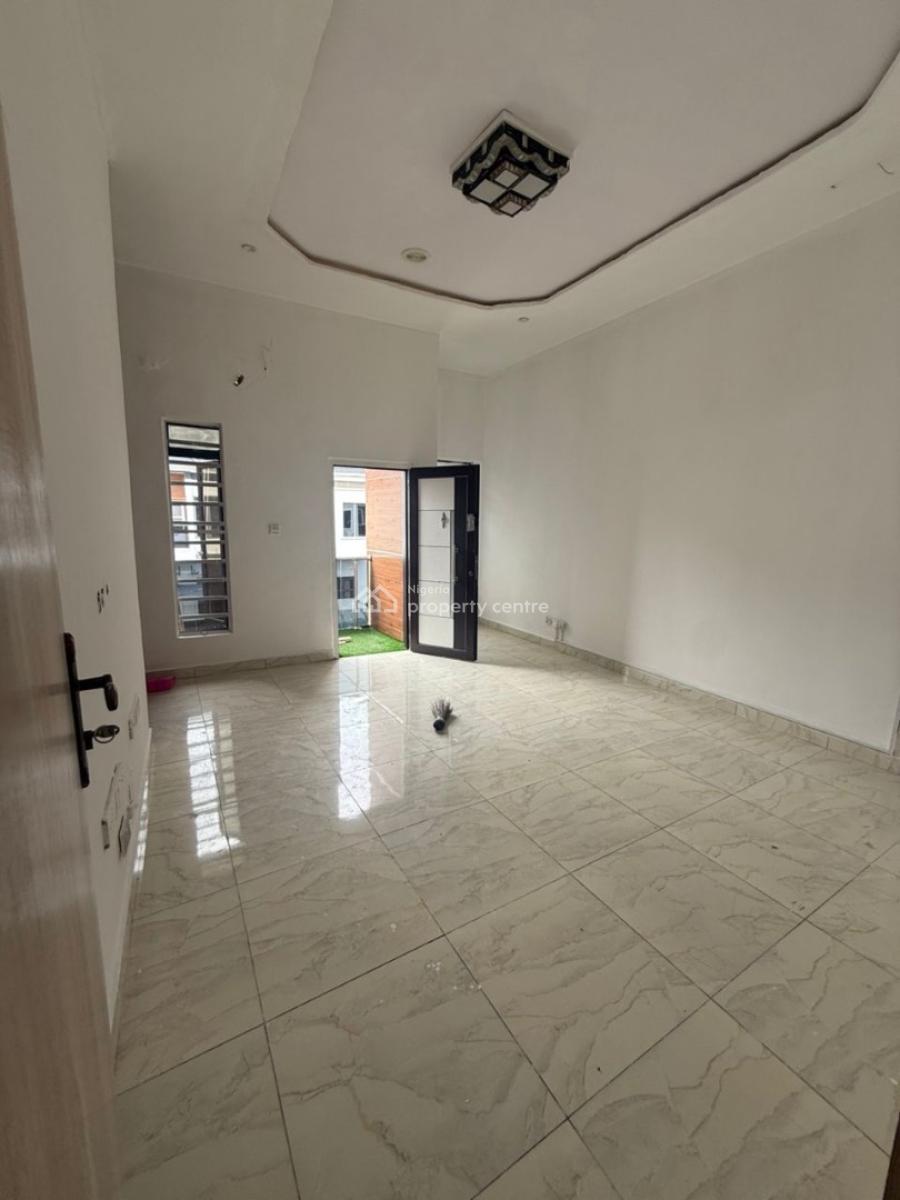 Standard and Massive Master Bedroom in a Duplex Shared Apartment, Orchid Road Lekki Lagos, Lekki, Lagos, Self Contain (single Rooms) for Rent