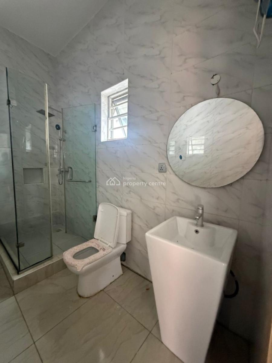 Standard and Massive Master Bedroom in a Duplex Shared Apartment, Orchid Road Lekki Lagos, Lekki, Lagos, Self Contain (single Rooms) for Rent