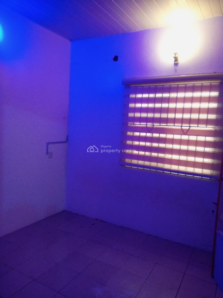 One Bedroom Apartment, Off Adewunmi Adebimpe Street, Lekki Phase 1, Lekki, Lagos, Flat / Apartment for Rent