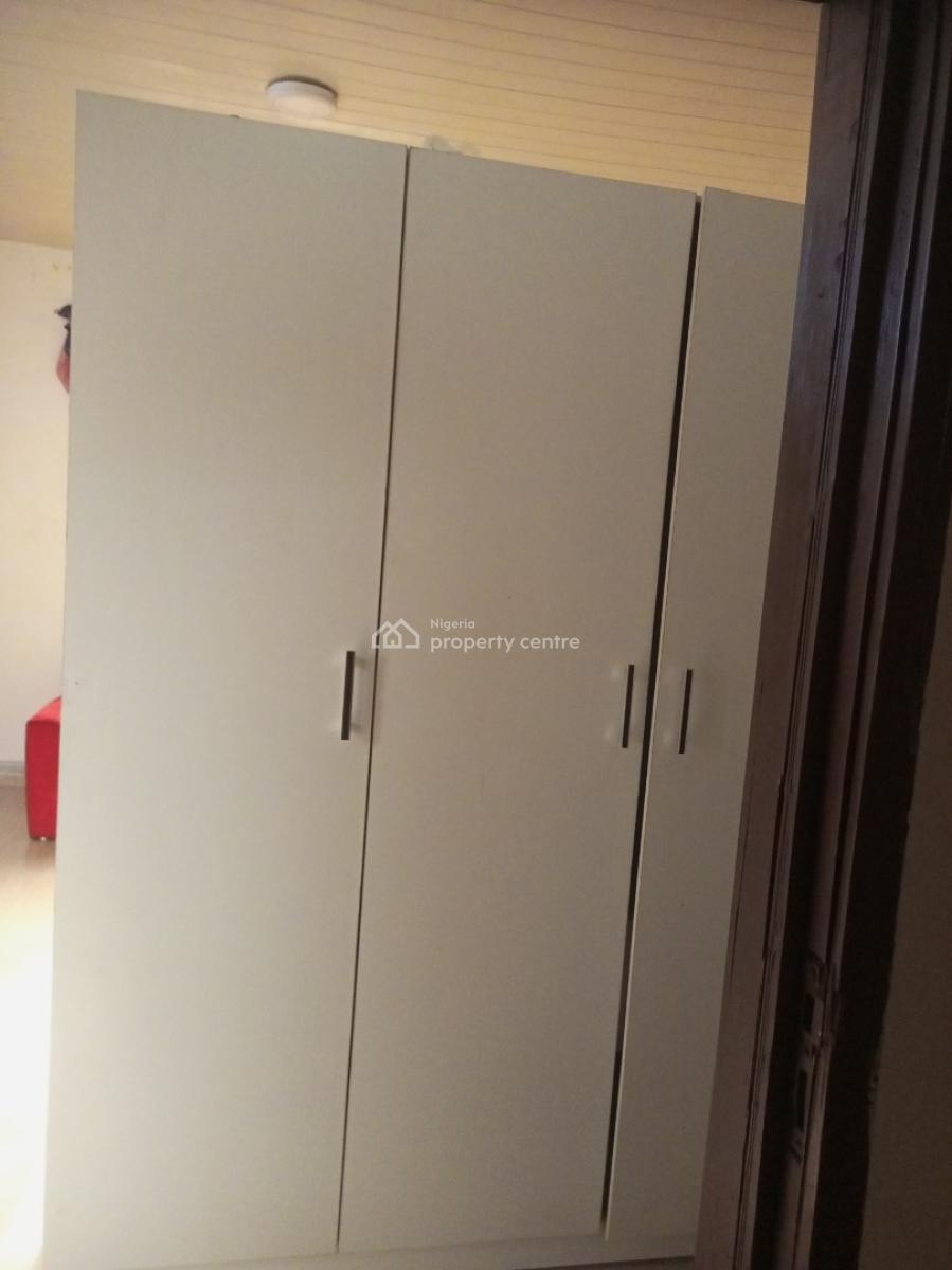 One Bedroom Apartment, Off Adewunmi Adebimpe Street, Lekki Phase 1, Lekki, Lagos, Flat / Apartment for Rent