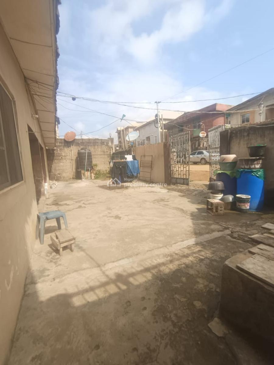Plot of Land with Bungalow on Agboola Str, Mafoluku Oshodi, Agboola Str, Off Branco Str, Off Mafoluku Road, Mafoluku, Oshodi, Lagos, Residential Land for Sale