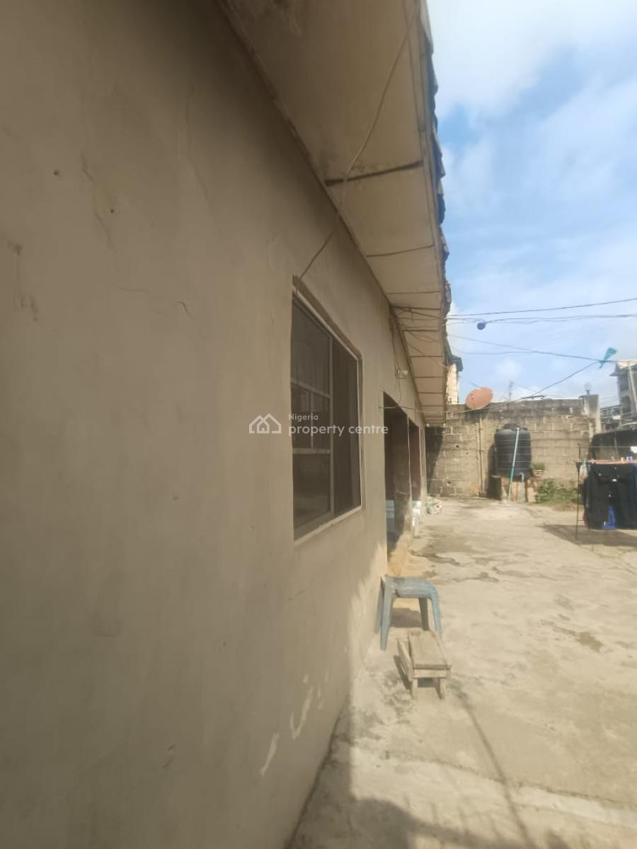 Plot of Land with Bungalow on Agboola Str, Mafoluku Oshodi, Agboola Str, Off Branco Str, Off Mafoluku Road, Mafoluku, Oshodi, Lagos, Residential Land for Sale