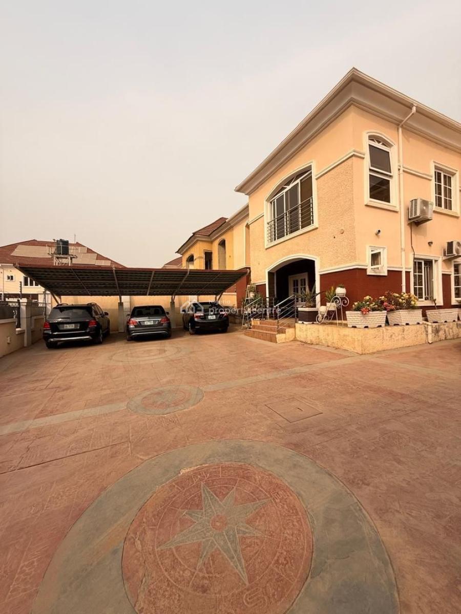 5 Bedrooms Duplex 2 Living +bq, Guzape District, Abuja, Detached Duplex for Sale