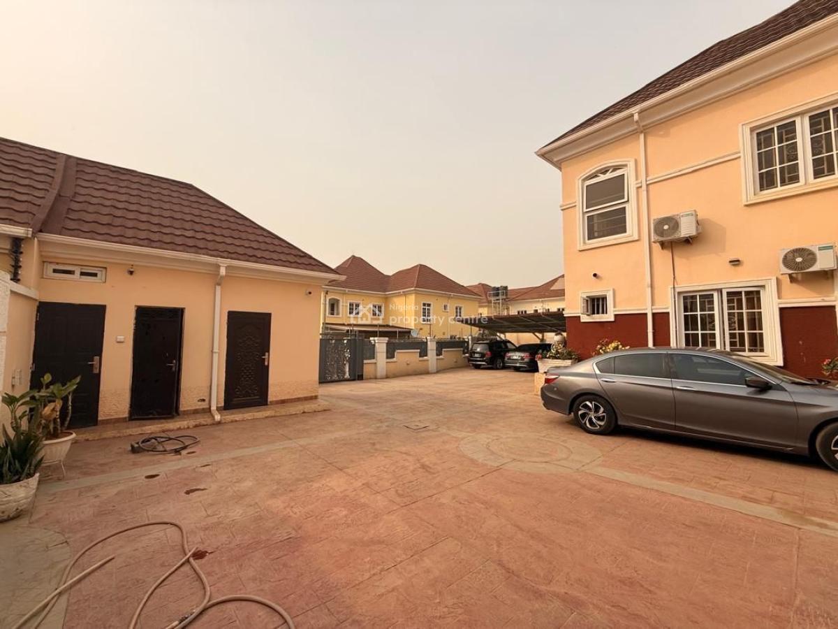 5 Bedrooms Duplex 2 Living +bq, Guzape District, Abuja, Detached Duplex for Sale