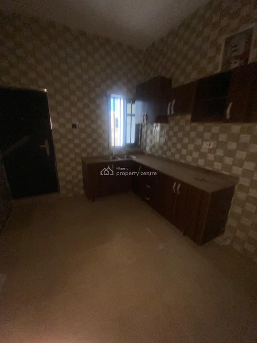 a Lovely 3 Bedroom Apartment, Willtop Estate , Omitoro, Ikorodu, Lagos, Flat / Apartment for Rent