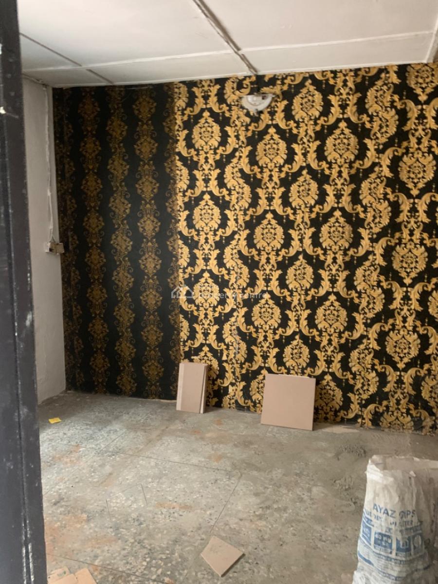 3 Bedroom Upstairs Back Flat, Natufe/surulere/lagos, Animashaun, Surulere, Lagos, Flat / Apartment for Rent