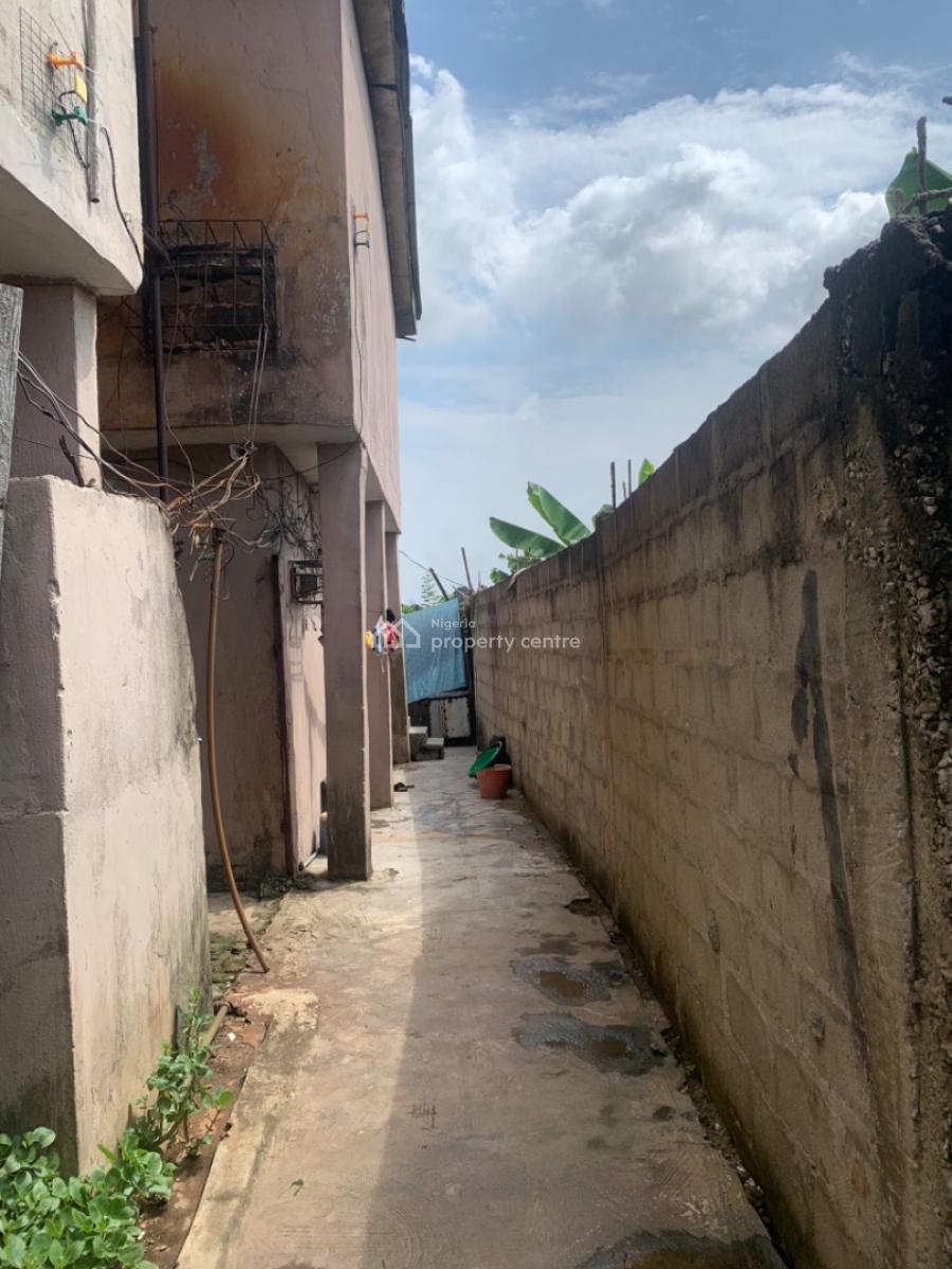 3 Bedroom Upstairs Back Flat, Natufe/surulere/lagos, Animashaun, Surulere, Lagos, Flat / Apartment for Rent