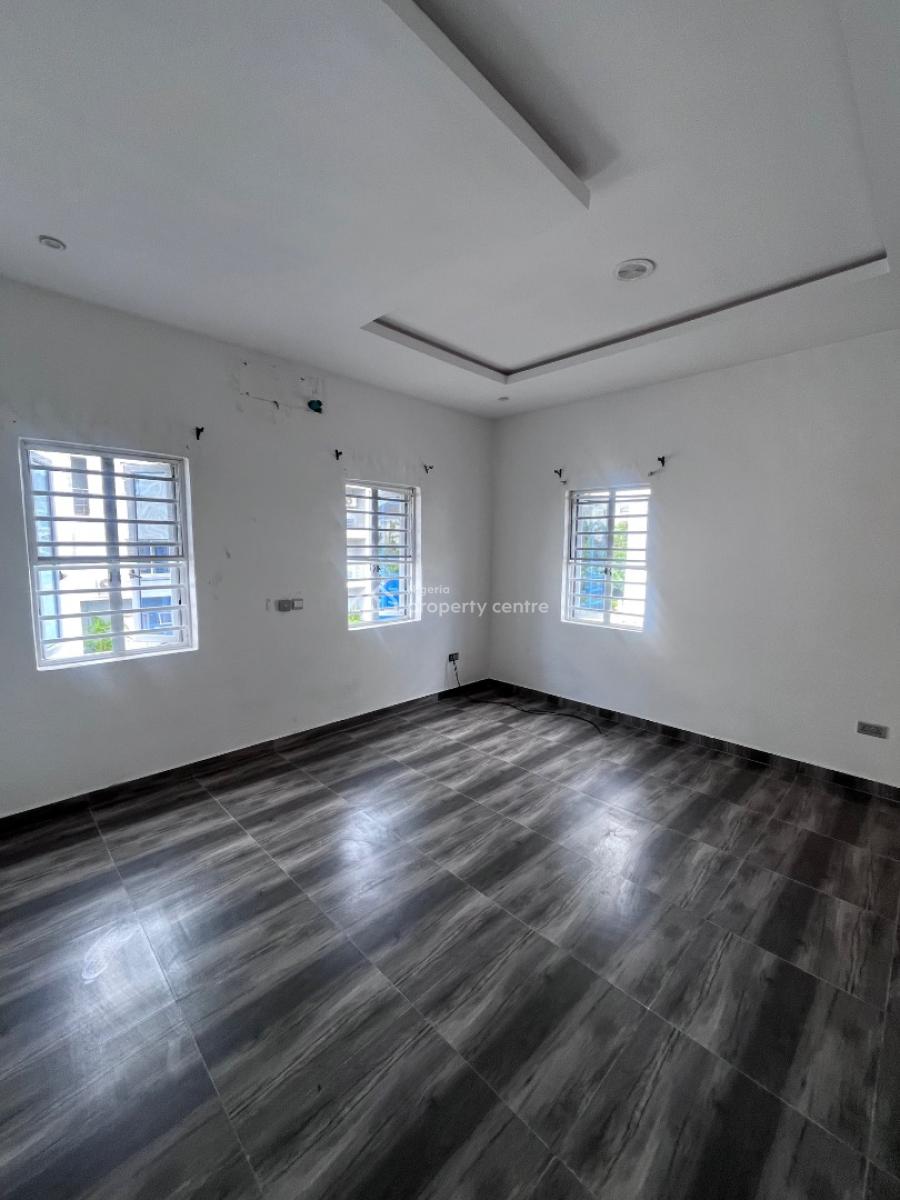 a Very Nice 3-bedroom Apartment, U 3 Estate  Lekki Right Lagos, Lekki Phase 1, Lekki, Lagos, Flat / Apartment for Rent