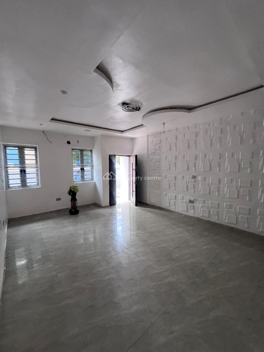 a Very Nice 3-bedroom Apartment, U 3 Estate  Lekki Right Lagos, Lekki Phase 1, Lekki, Lagos, Flat / Apartment for Rent