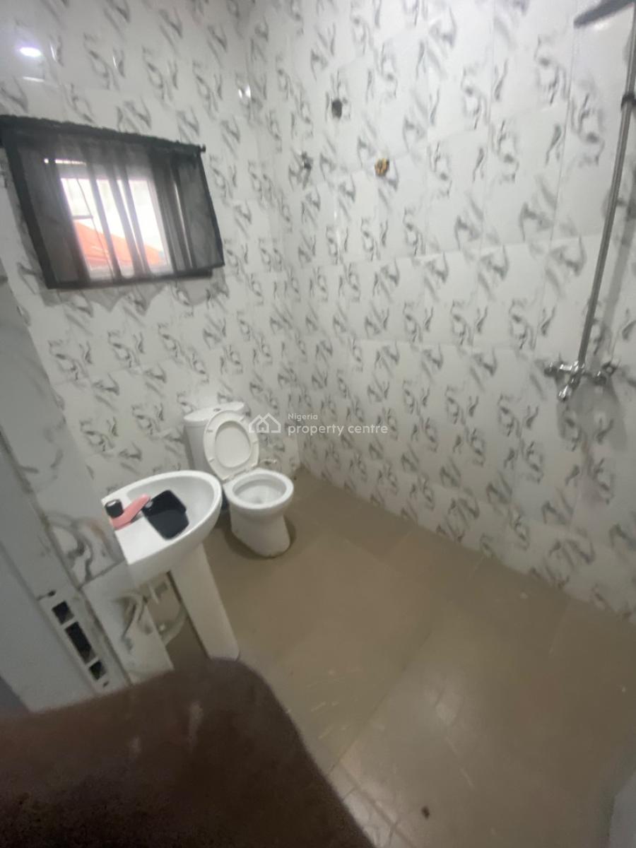 a Lovely Fully Serviced and Furnished 3 Bedroom, Willtop Estate , Omitoro, Ikorodu, Lagos, House for Sale