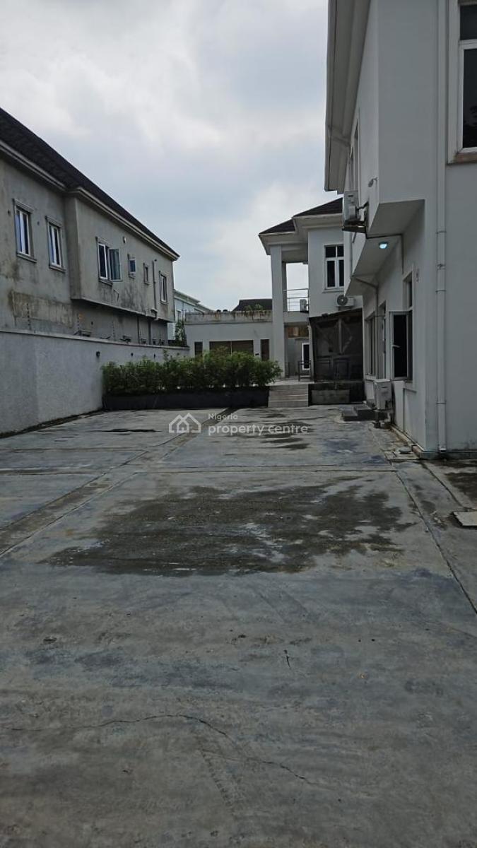 Luxury Hotel Comprising of 14 Rooms, Abraham Adesanya Estate, Ajah, Lagos, Hotel / Guest House for Sale