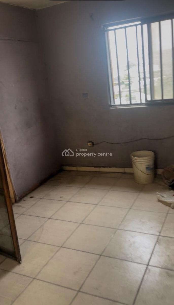Decent Portable 2 Bedroom Upstairs, Abiodun Odeseye Street, Harmony Estate Gbagada, Ifako, Gbagada, Lagos, Flat / Apartment for Rent