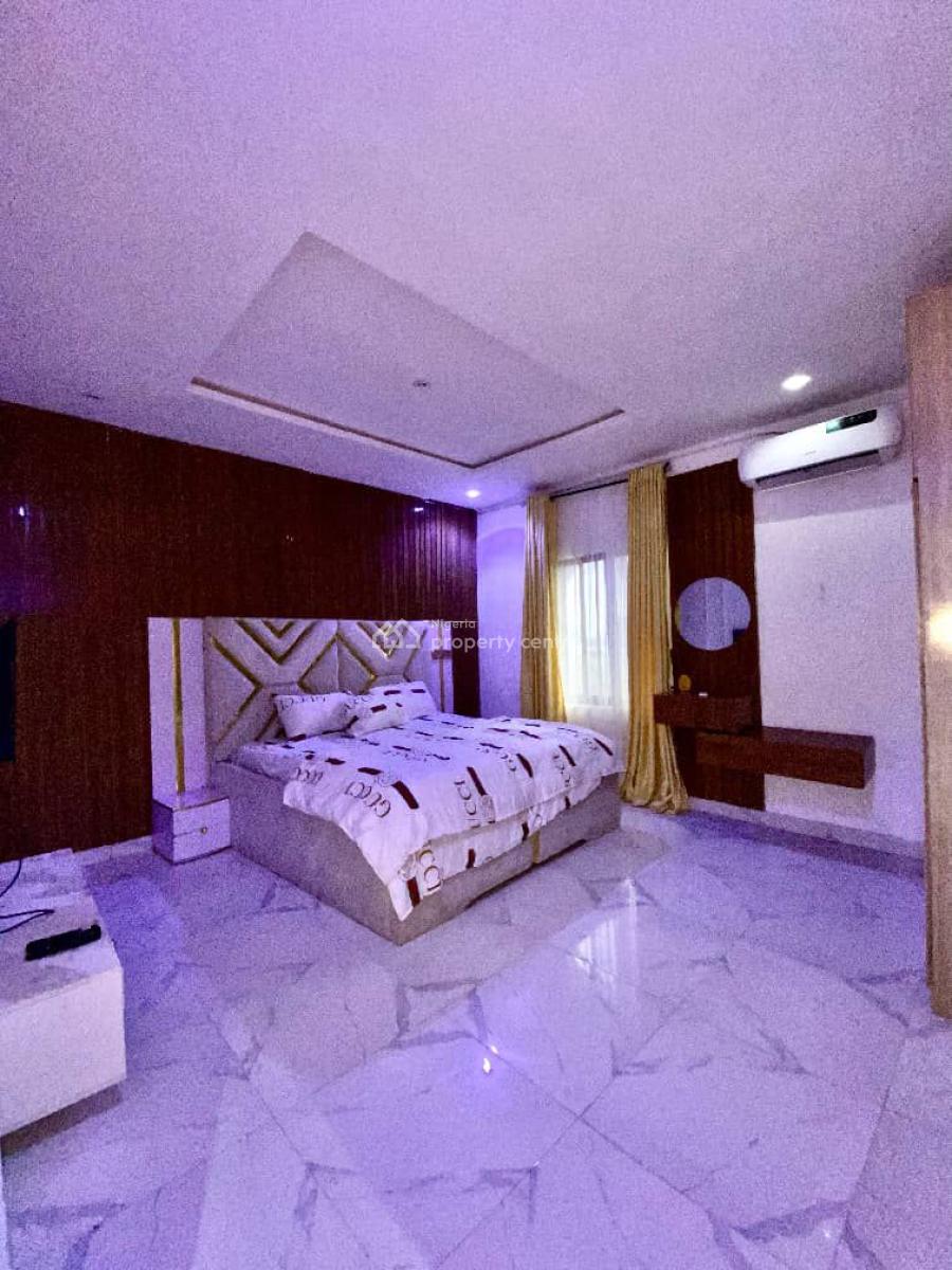 a Well Furnished Luxurious 4 Bedroom Duplex, De Castle Max Estate, Lekki, Lagos, Semi-detached Duplex for Rent