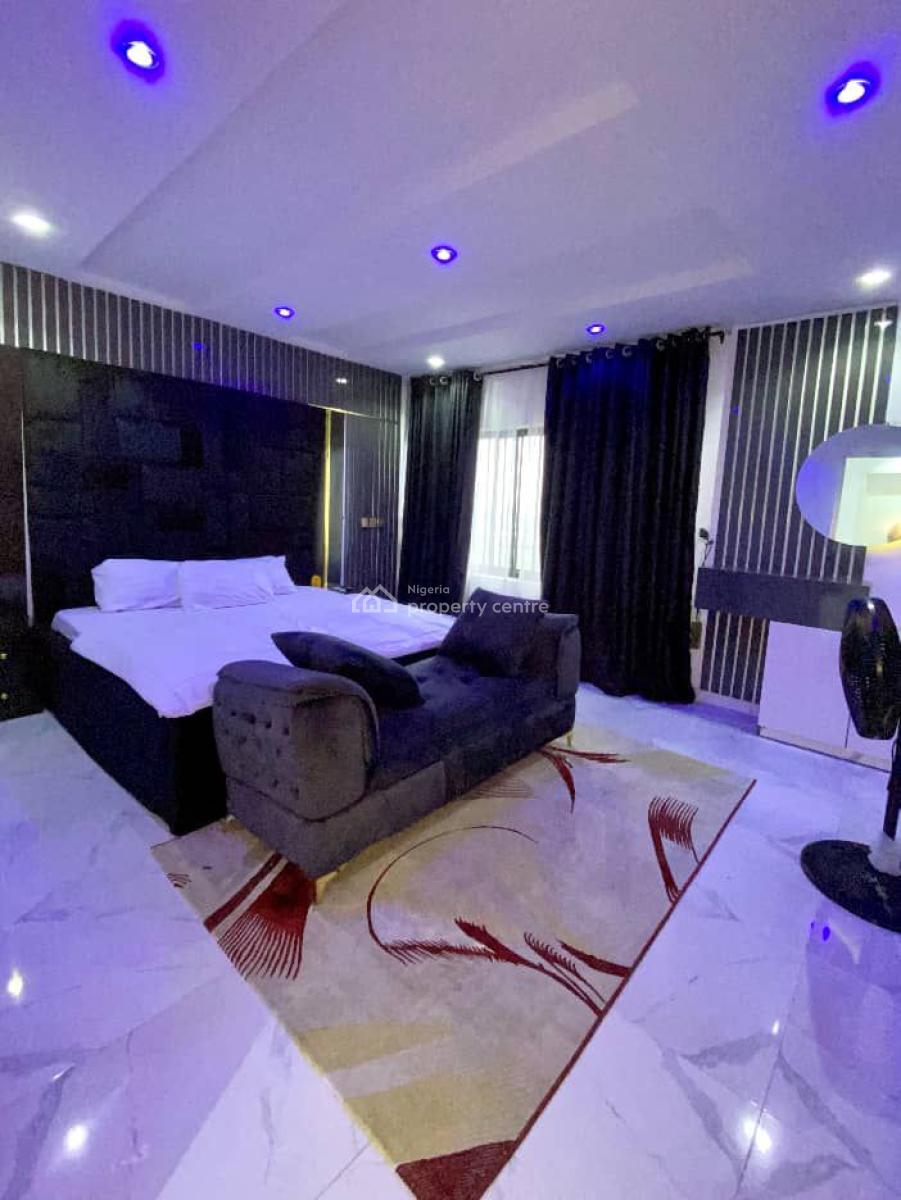 a Well Furnished Luxurious 4 Bedroom Duplex, De Castle Max Estate, Lekki, Lagos, Semi-detached Duplex for Rent