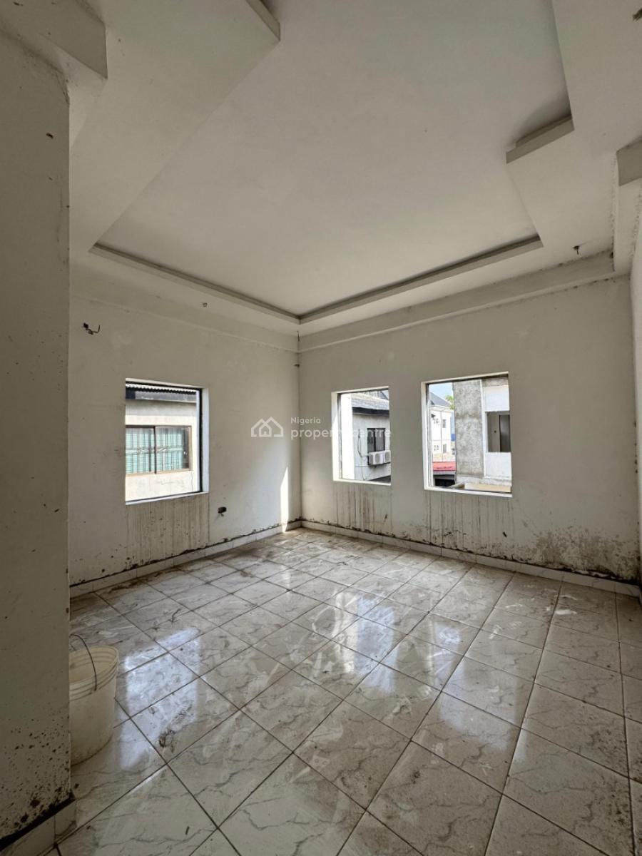 Lovely 3 Bedroom Apartment with Bq in a Secured Gated Community., Anthony, Maryland, Lagos, Flat / Apartment for Sale