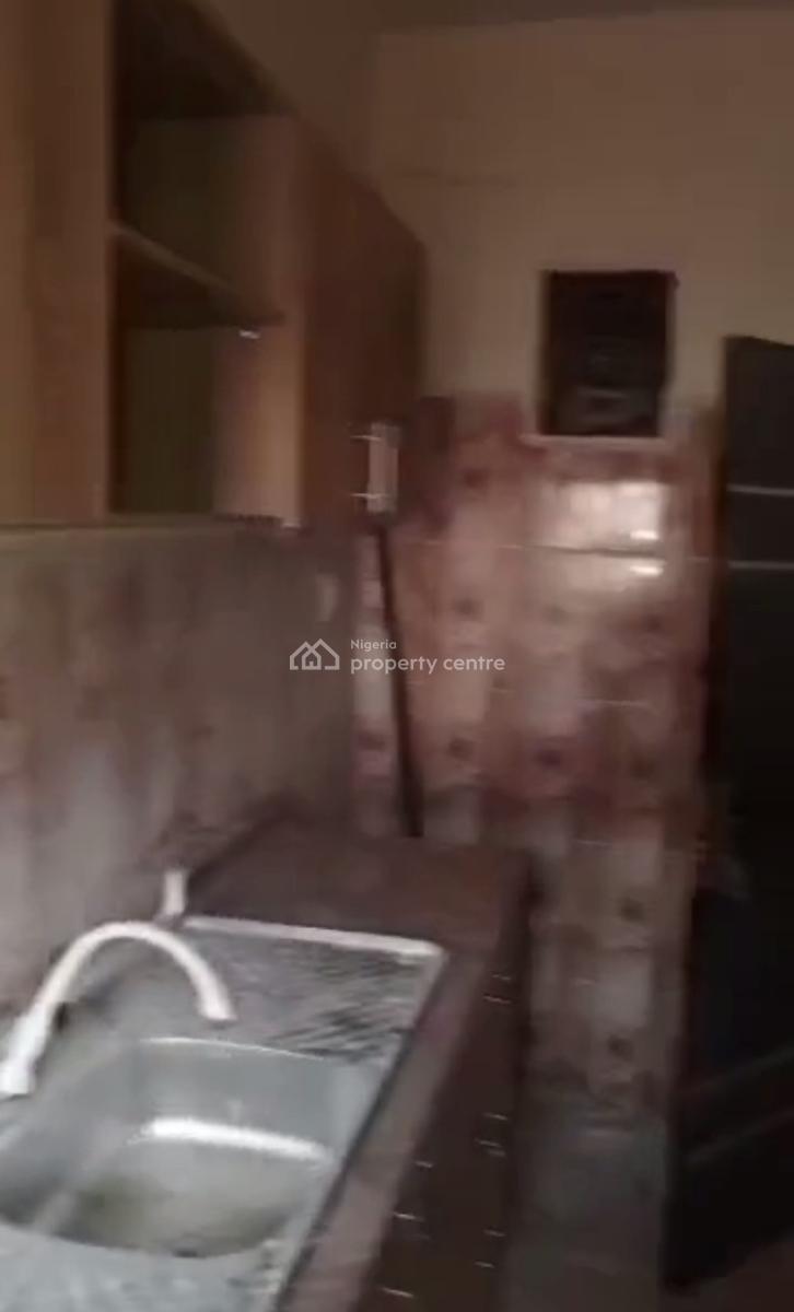 Lovely Newly Renovated 3 Bedroom Apartment, Adekunle, Ebute Metta East, Yaba, Lagos, Flat / Apartment for Rent