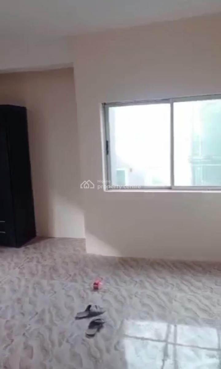 Lovely Newly Renovated 3 Bedroom Apartment, Adekunle, Ebute Metta East, Yaba, Lagos, Flat / Apartment for Rent