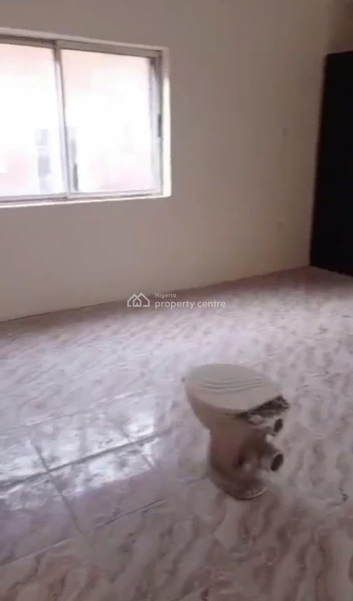 Lovely Newly Renovated 3 Bedroom Apartment, Adekunle, Ebute Metta East, Yaba, Lagos, Flat / Apartment for Rent