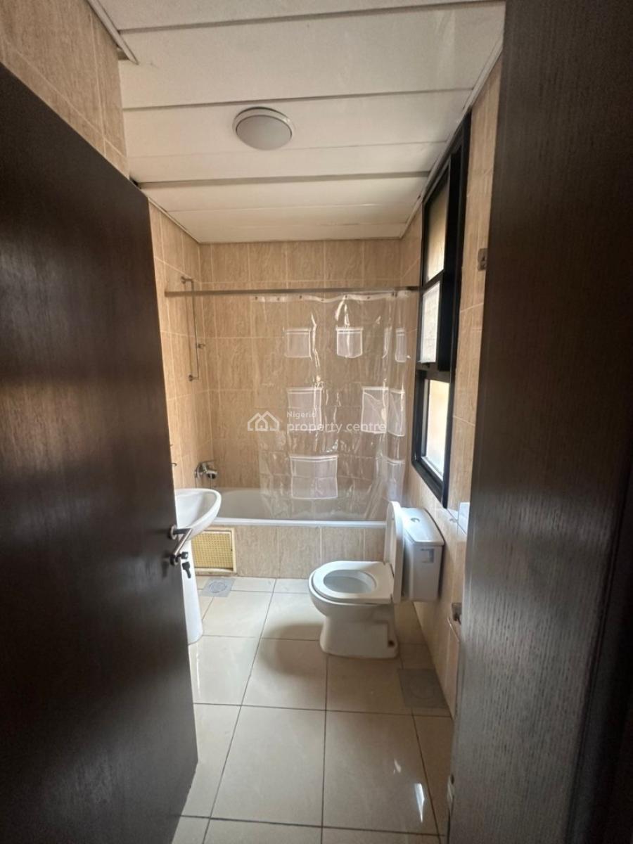 Serviced Four Bedroom Penthouse with One Room Bq, Ocean Parade, Banana Island, Ikoyi, Lagos, Flat / Apartment for Rent