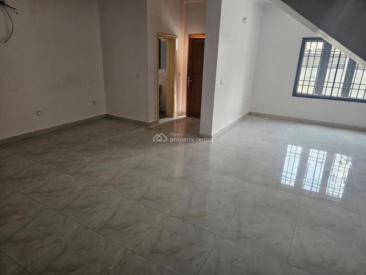 Neat 3 Bedroom Terrace Duplex with Bq, Chevron, Lekki, Lagos, Terraced Duplex for Rent