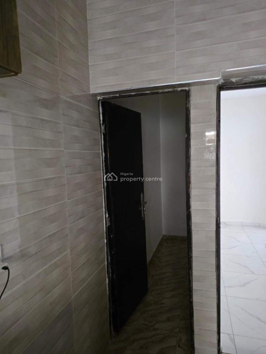 Spacious and Luxury 2 Bedroom Flat with Fitted Kitchen, Badore Road, Badore, Ajah, Lagos, Flat / Apartment for Rent