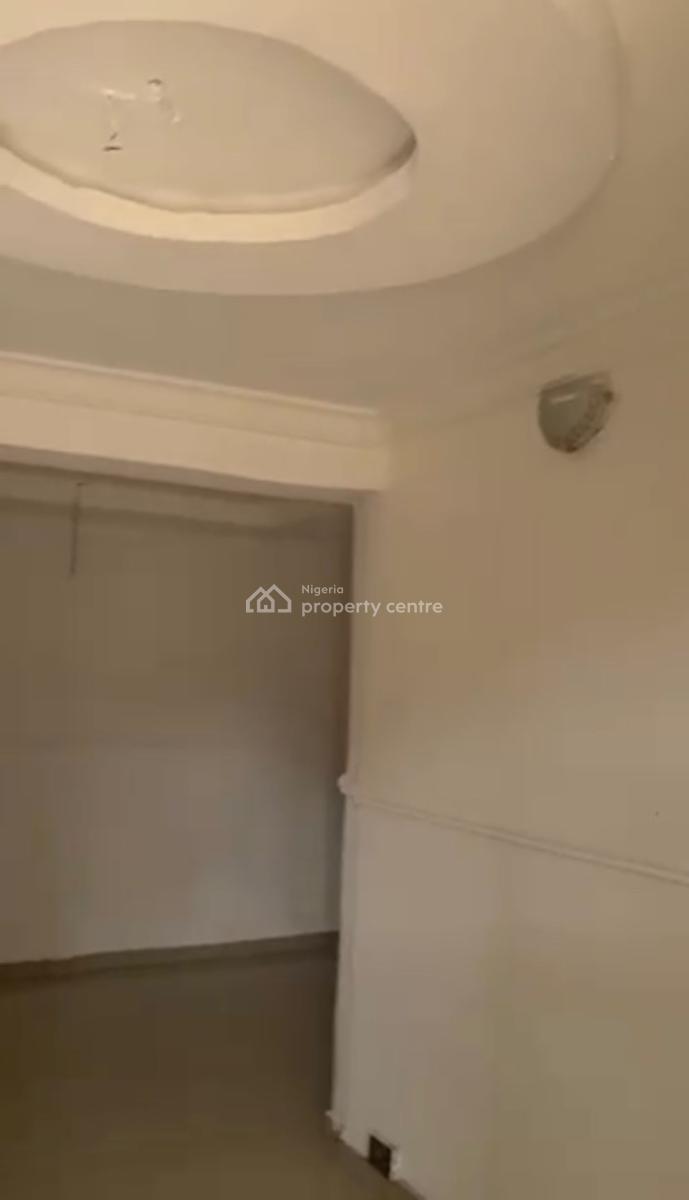 Clean 3 Bedroom Flat, Mende, Maryland, Lagos, Flat / Apartment for Rent