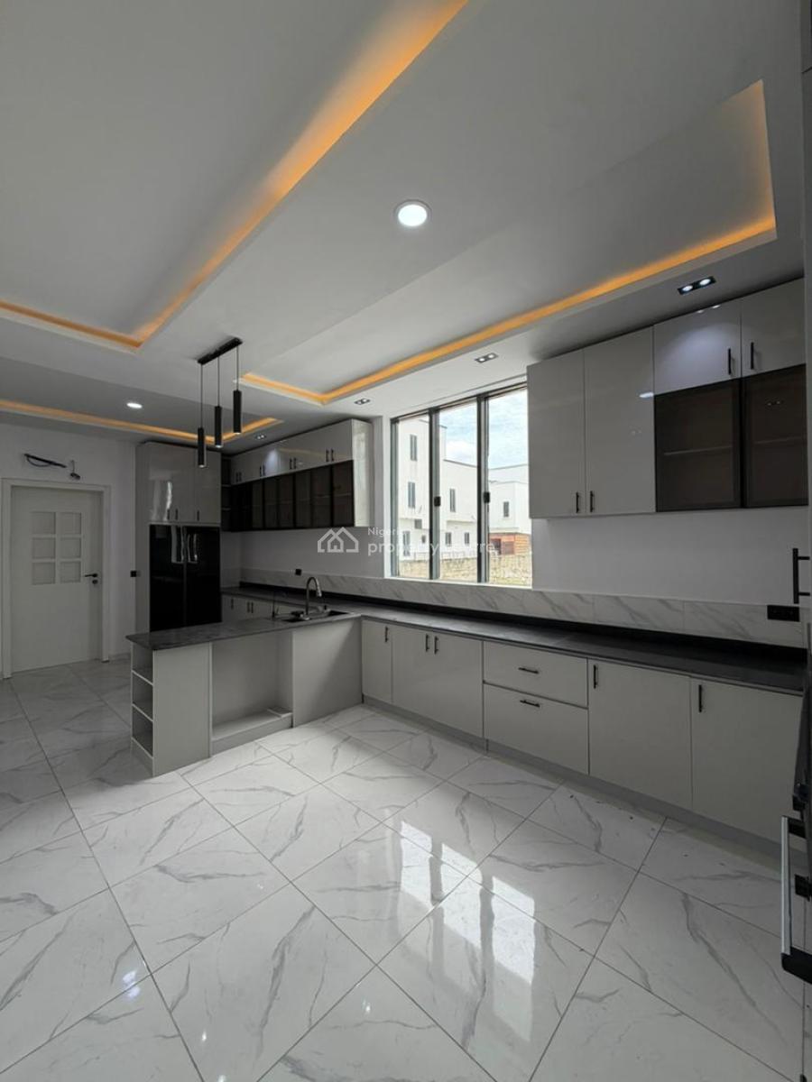 Premium    5 B/r Detached House, Ajah, Lagos, Detached Duplex for Sale