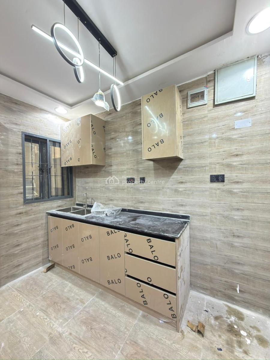2 Bedroom Apartment, Lekki Phase 1, Lekki, Lagos, Flat / Apartment for Rent