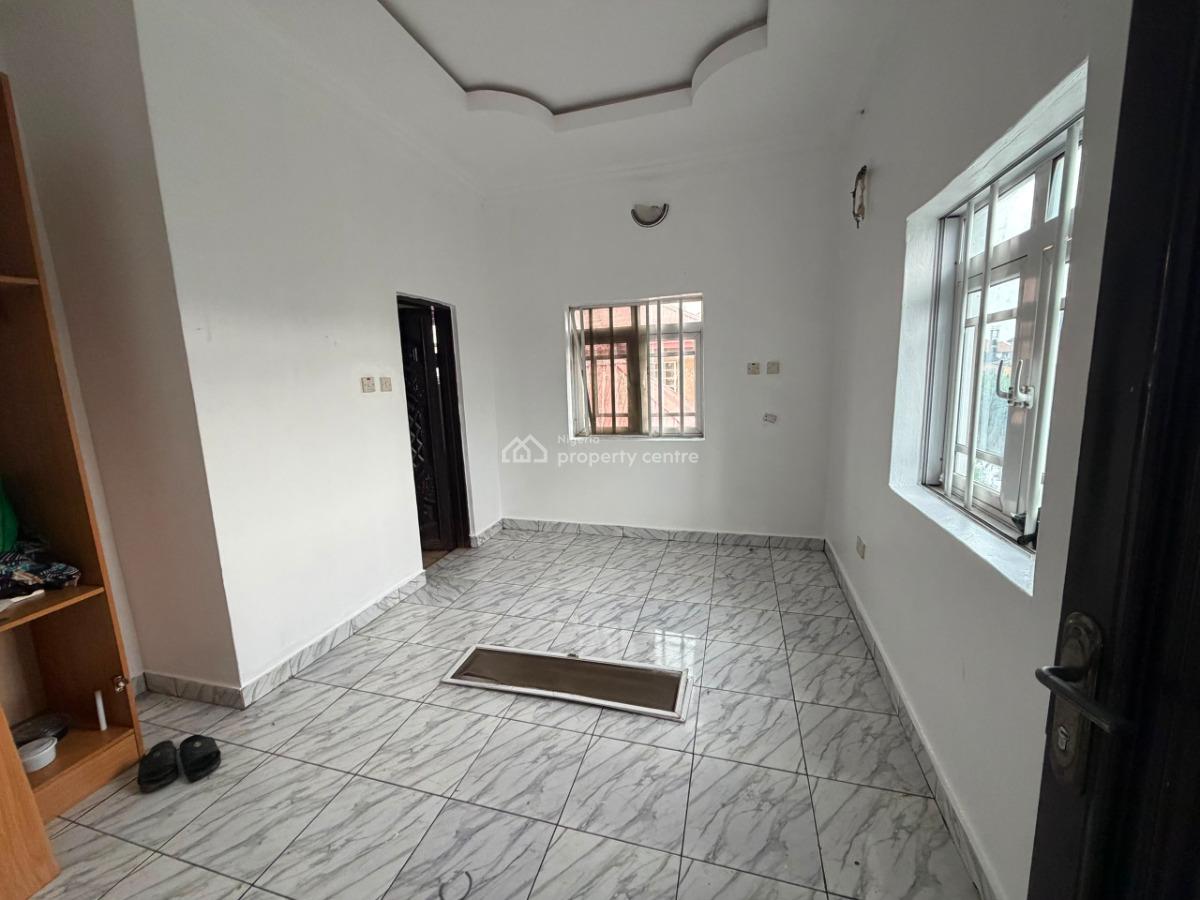 2 Bedroom Flat, Off International Airport Road Ajao Estate, Isolo, Lagos, Flat / Apartment for Rent