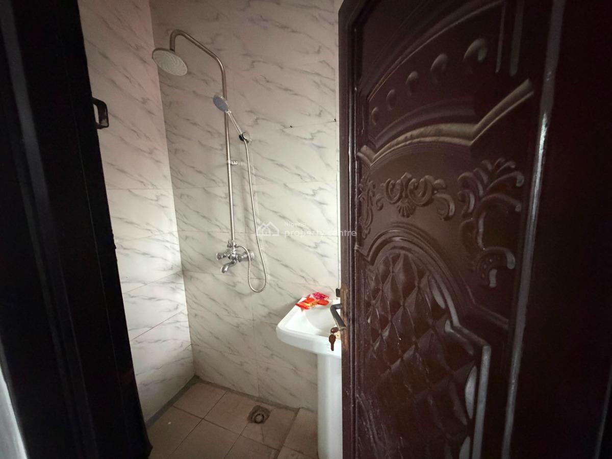 2 Bedroom Flat, Off International Airport Road Ajao Estate, Isolo, Lagos, Flat / Apartment for Rent