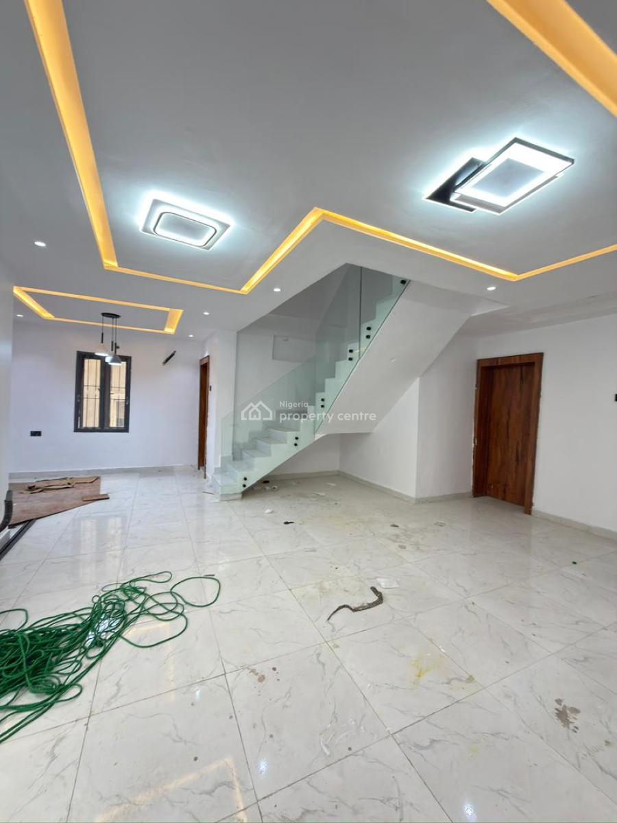 4 Bedroom Maisonette, Lekki, Lagos, Flat / Apartment for Rent