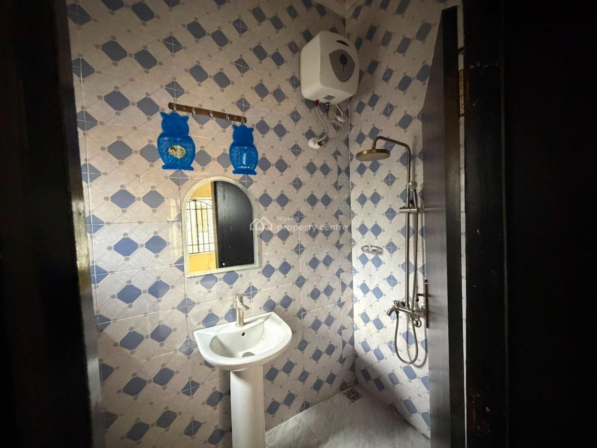 2 Bedroom Flat, Off International Airport Road Ajao Estate, Isolo, Lagos, Flat / Apartment for Rent