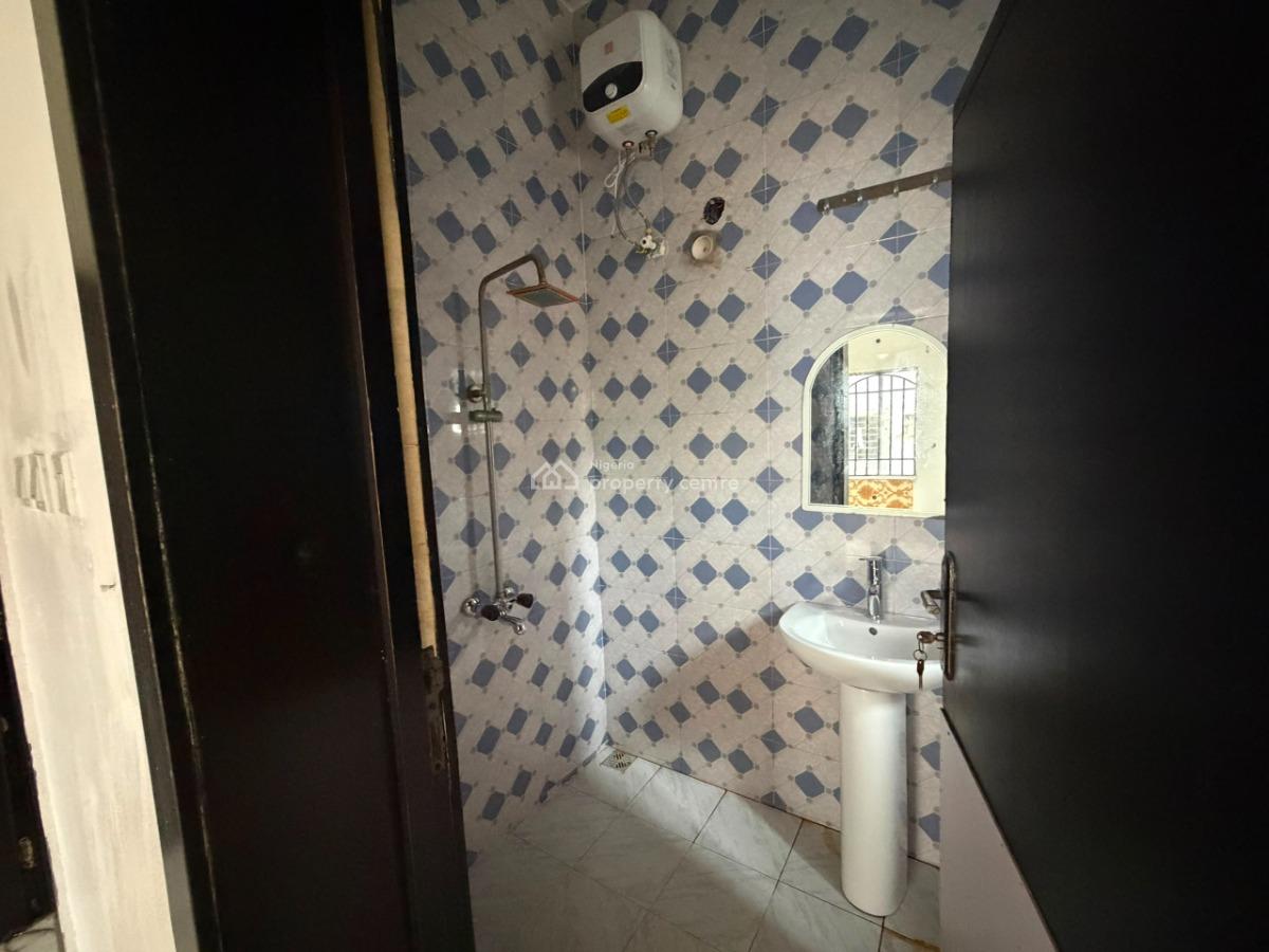 2 Bedroom Flat, Off International Airport Road Ajao Estate, Isolo, Lagos, Flat / Apartment for Rent