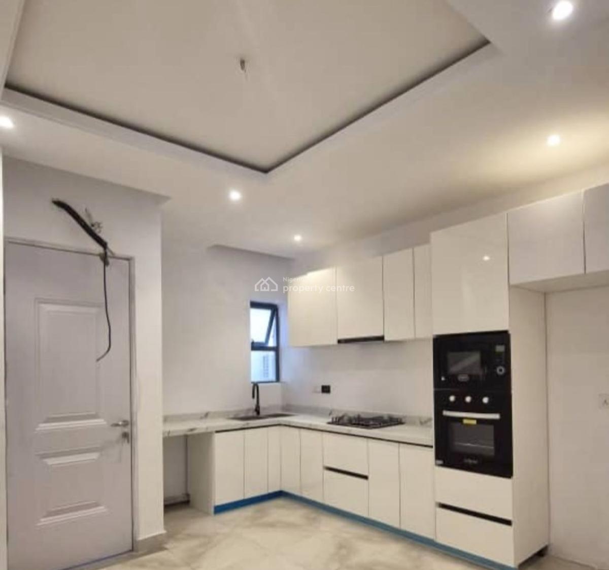 2 Bedroom Maisonette, Lekki Phase 1, Lekki, Lagos, Flat / Apartment for Rent