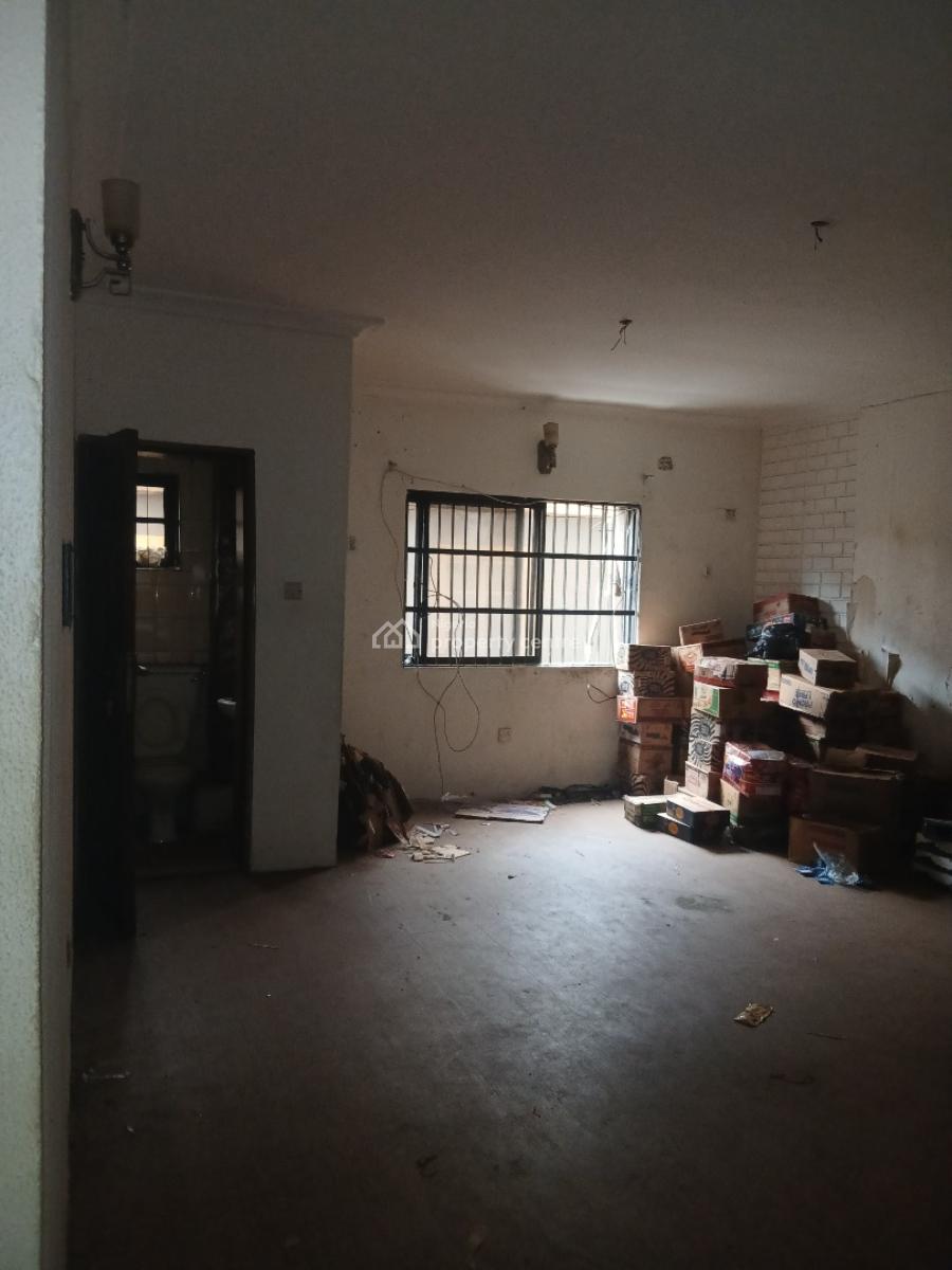 Fantastic Lovely Executive 3 Bedroom Apartment, Yaba, Lagos, Flat / Apartment for Rent