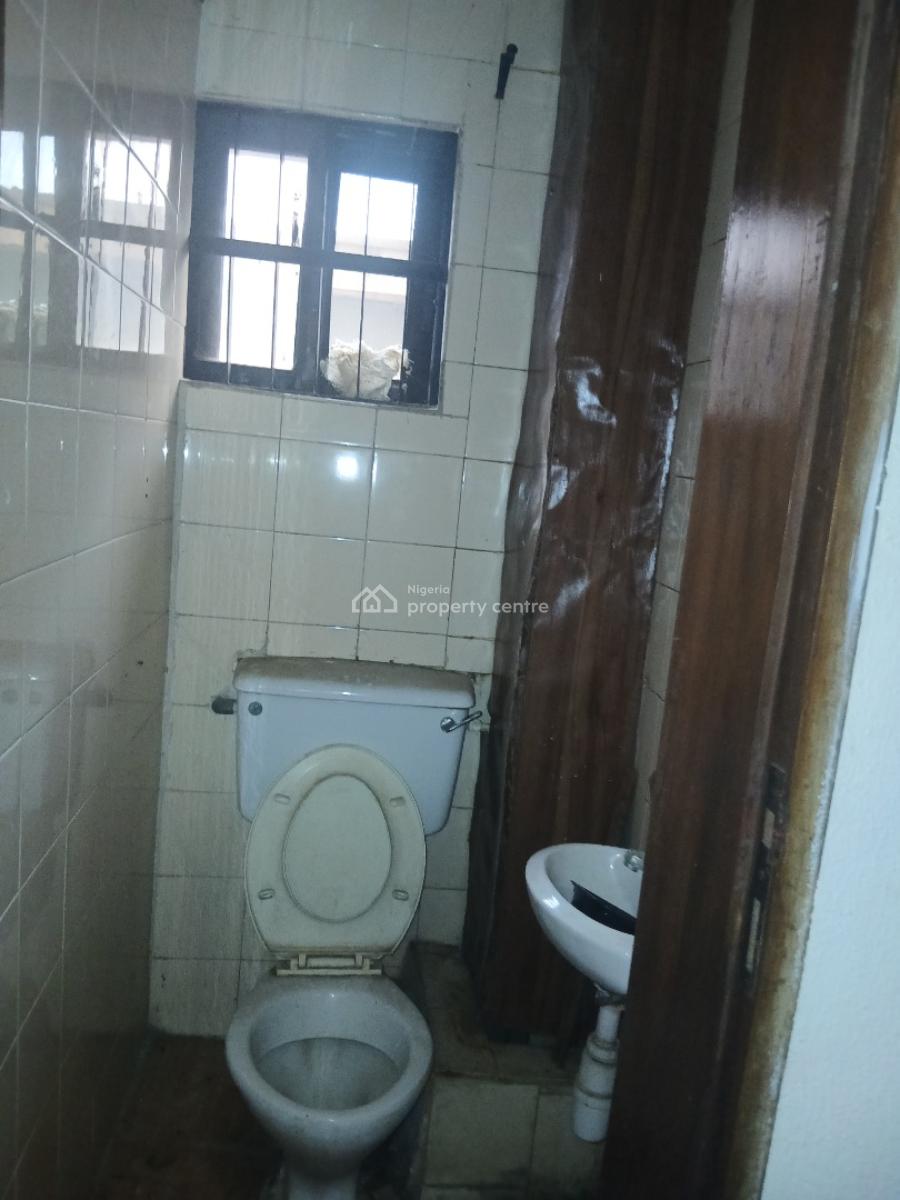 Fantastic Lovely Executive 3 Bedroom Apartment, Yaba, Lagos, Flat / Apartment for Rent
