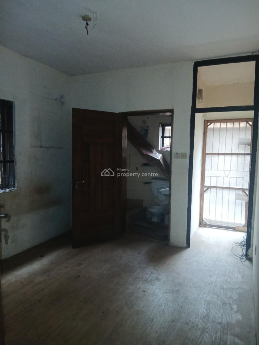 Fantastic Lovely Executive 3 Bedroom Apartment, Yaba, Lagos, Flat / Apartment for Rent