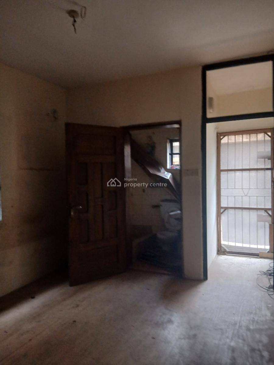 Fantastic Lovely Executive 3 Bedroom Apartment, Yaba, Lagos, Flat / Apartment for Rent