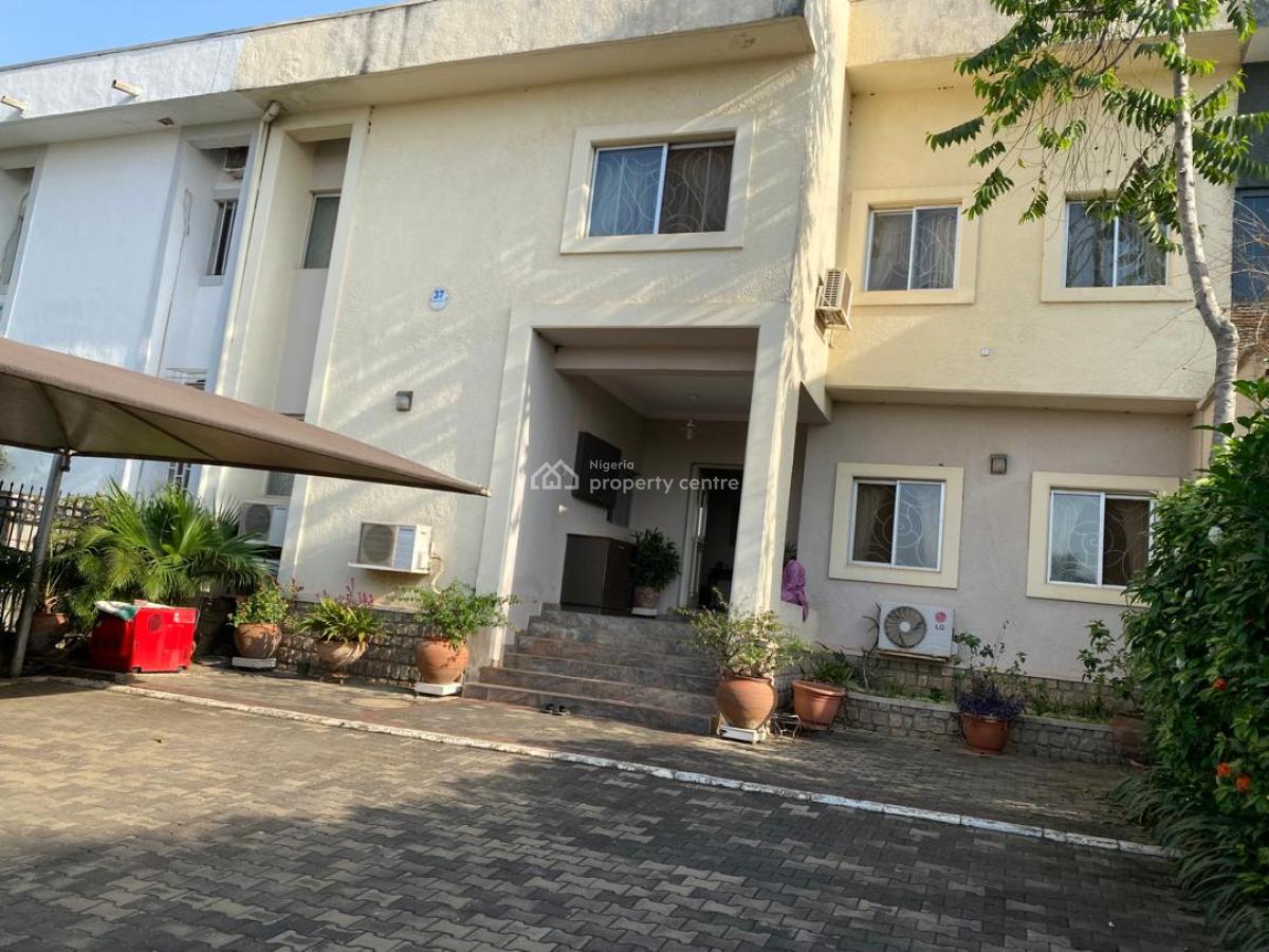 Standard 3 Bedroom Semi Detached Duplex with Bq, Legislative Qtrs Zone D First Gate, Apo, Abuja, Semi-detached Duplex for Rent