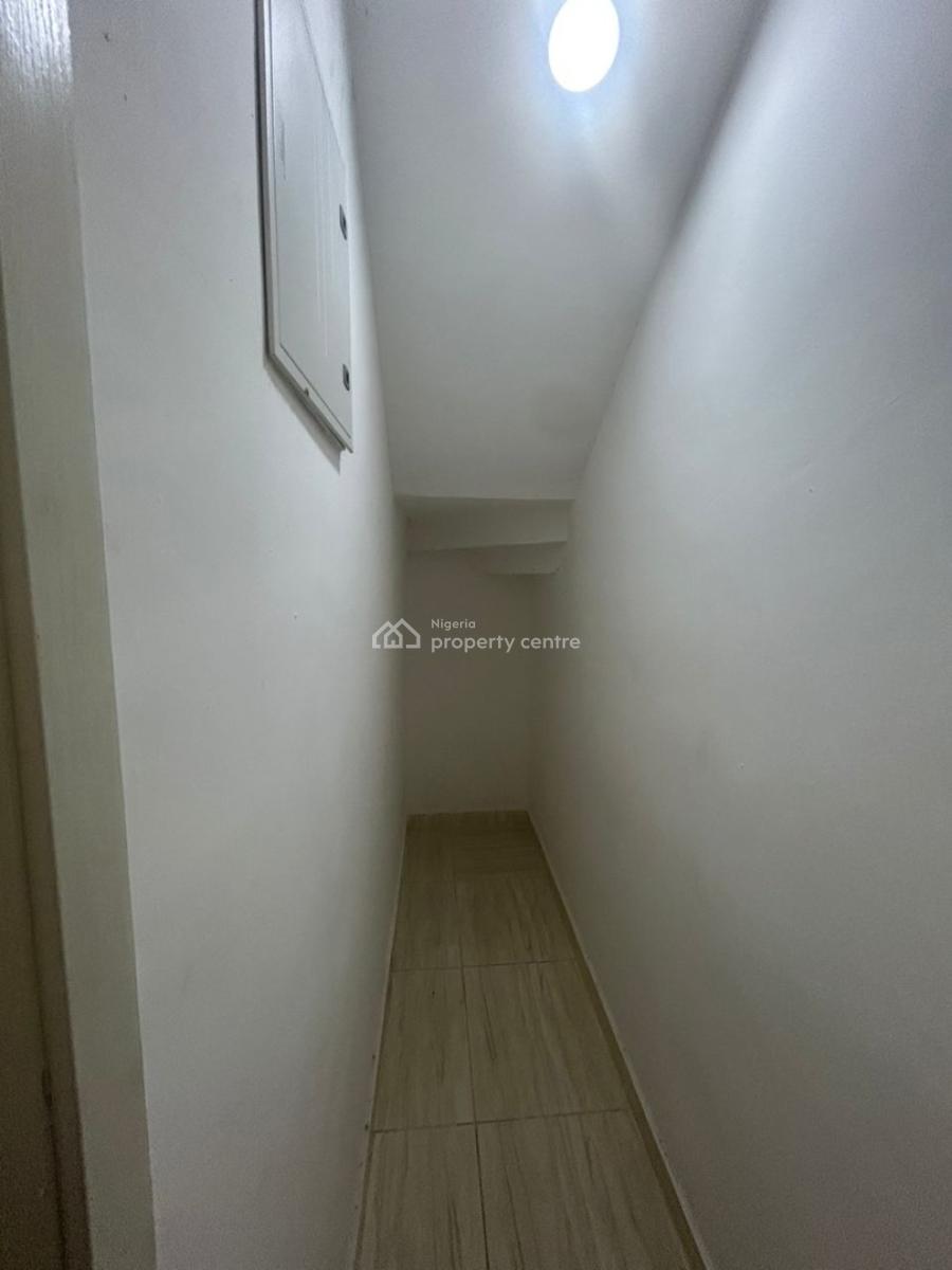 3 Bedroom Maisonette, Lekki Phase 1, Lekki, Lagos, Flat / Apartment for Sale