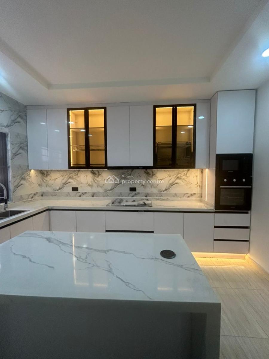 3 Bedroom Maisonette, Lekki Phase 1, Lekki, Lagos, Flat / Apartment for Rent